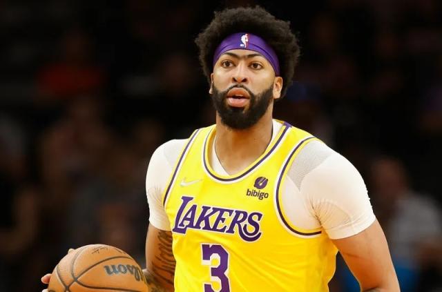 星空体育官方网站-哈姆：健康浓眉联盟前五 希望韦少能成为防守大闸