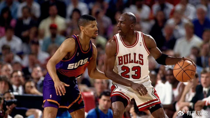 星空体育首页-NBA史上最具含金量的10个FMVP：乔丹两次上榜，11年诺天王第三！|奥尼尔|总决赛|德克·诺维茨基|系列赛|魔术师_新浪体育_新浪新闻