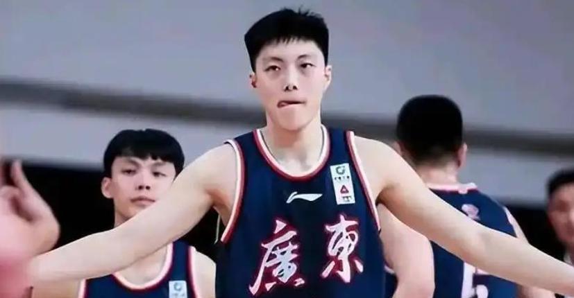 广东男篮为什么能大胜四川？杜锋毫不客气说出原因，说得太实在