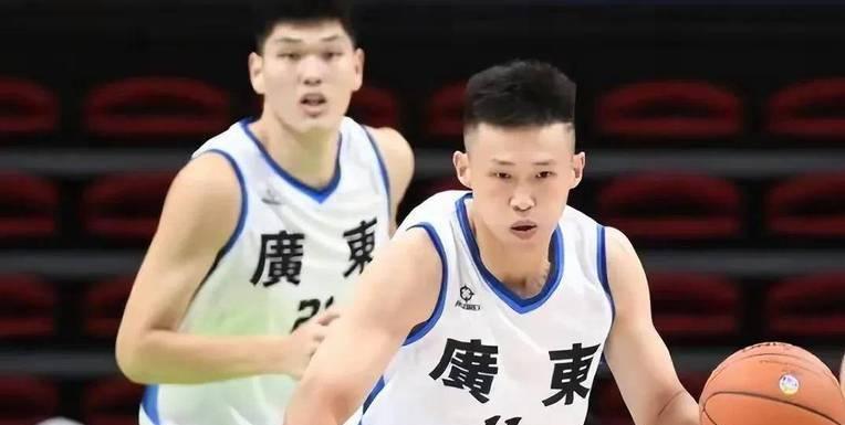 广东男篮为什么能大胜四川？杜锋毫不客气说出原因，说得太实在